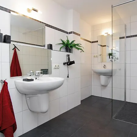 Dat Friedabacker Hus - Lutte Deern - #12854 * Gross Wittensee